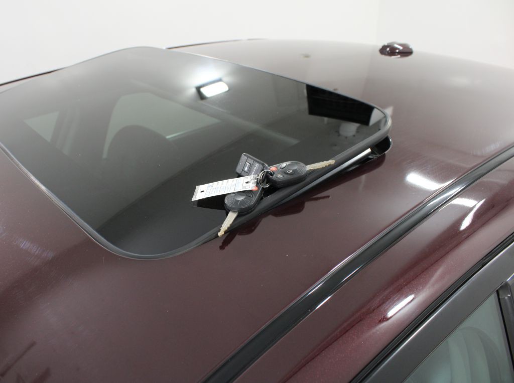 2012 Lincoln MKZ Image 10