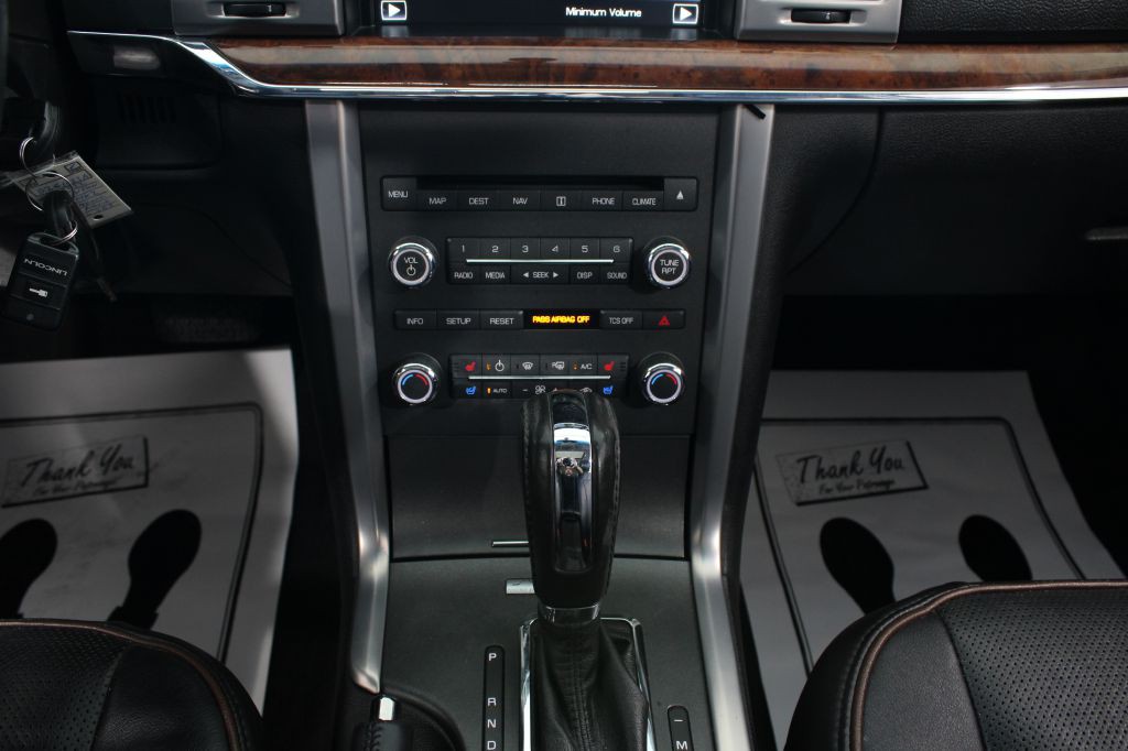 2012 Lincoln MKZ Image 39
