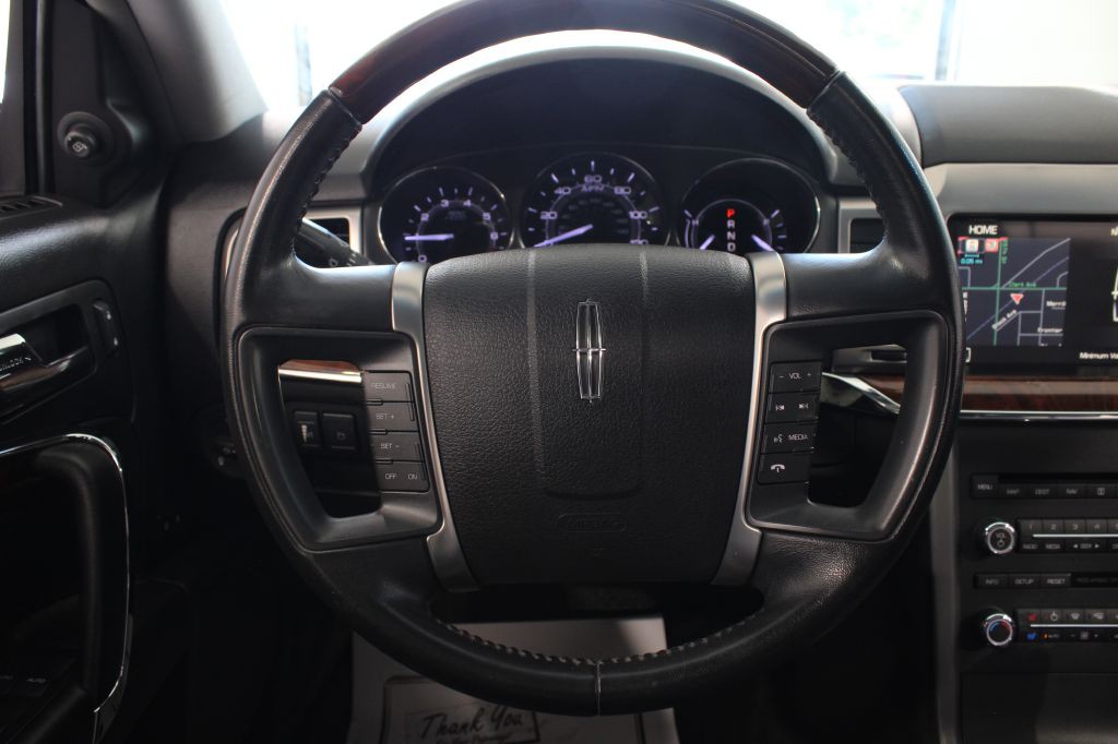 2012 Lincoln MKZ Image 40