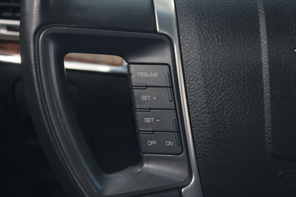 2012 Lincoln MKZ Image 42