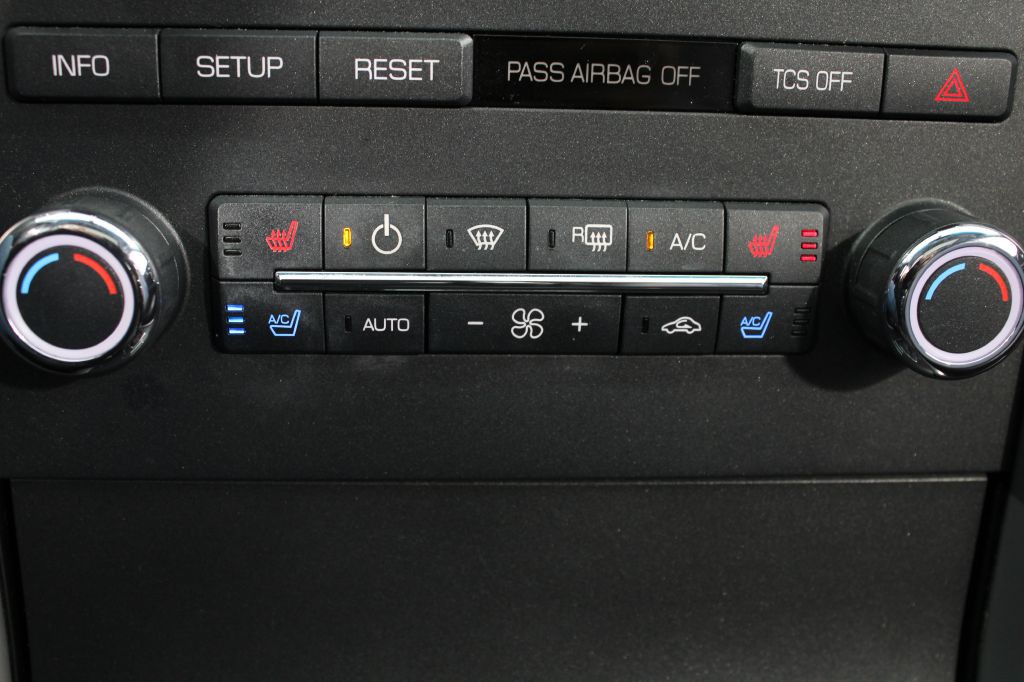 2012 Lincoln MKZ Image 44
