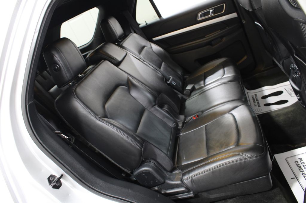 2017 Ford Explorer Image 26