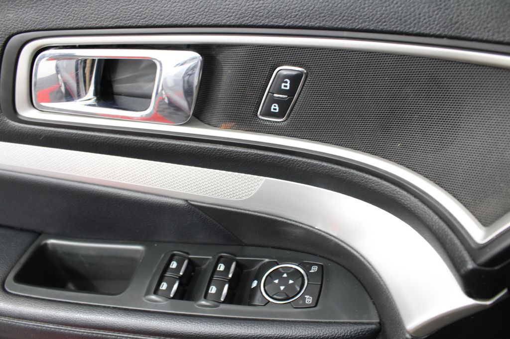 2017 Ford Explorer Image 31