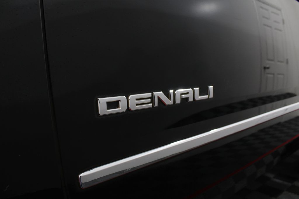 2019 GMC Yukon Image 8