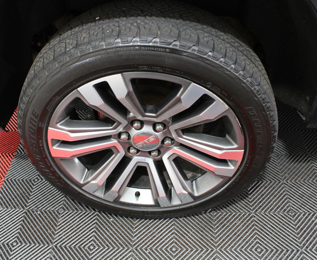2019 GMC Yukon Image 42
