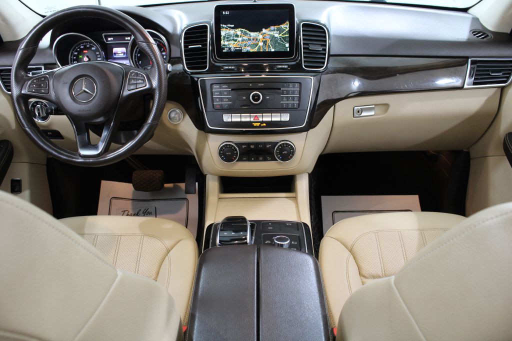 2016 Mercedes-Benz GLE-Class Image 2