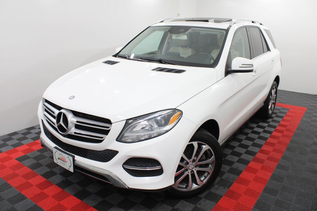 2016 Mercedes-Benz GLE-Class Image 4