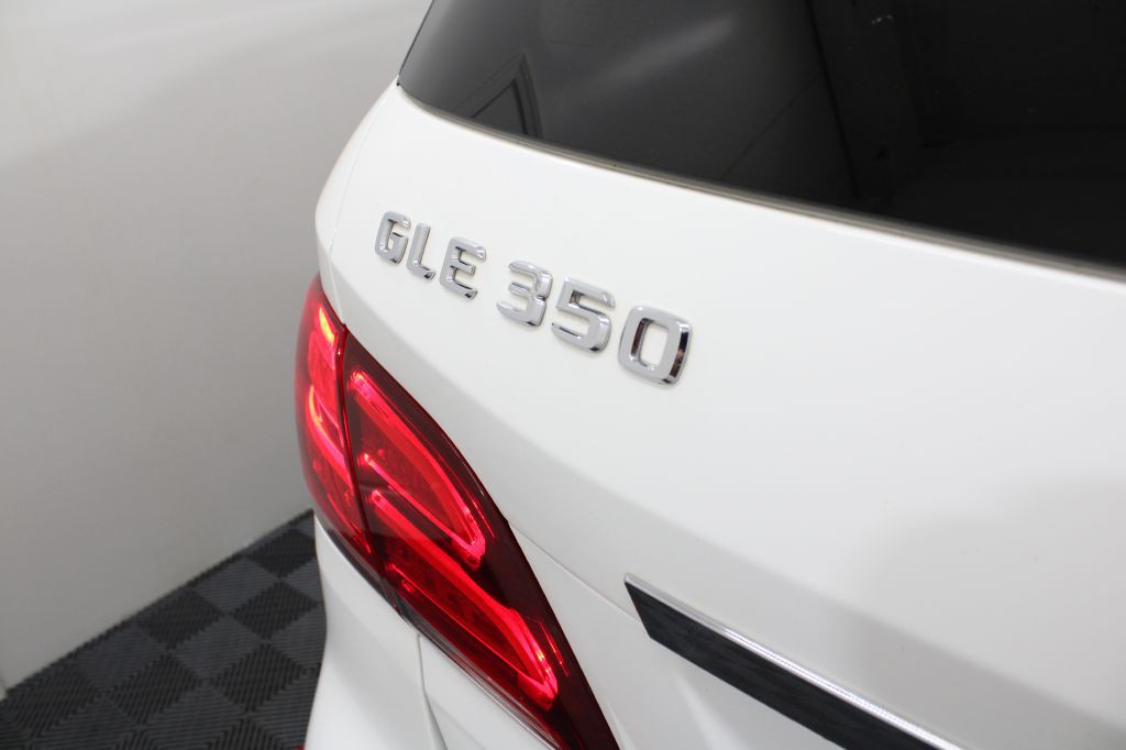 2016 Mercedes-Benz GLE-Class Image 16