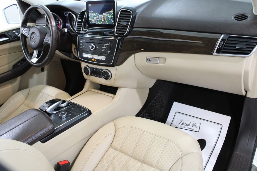 2016 Mercedes-Benz GLE-Class Image 30