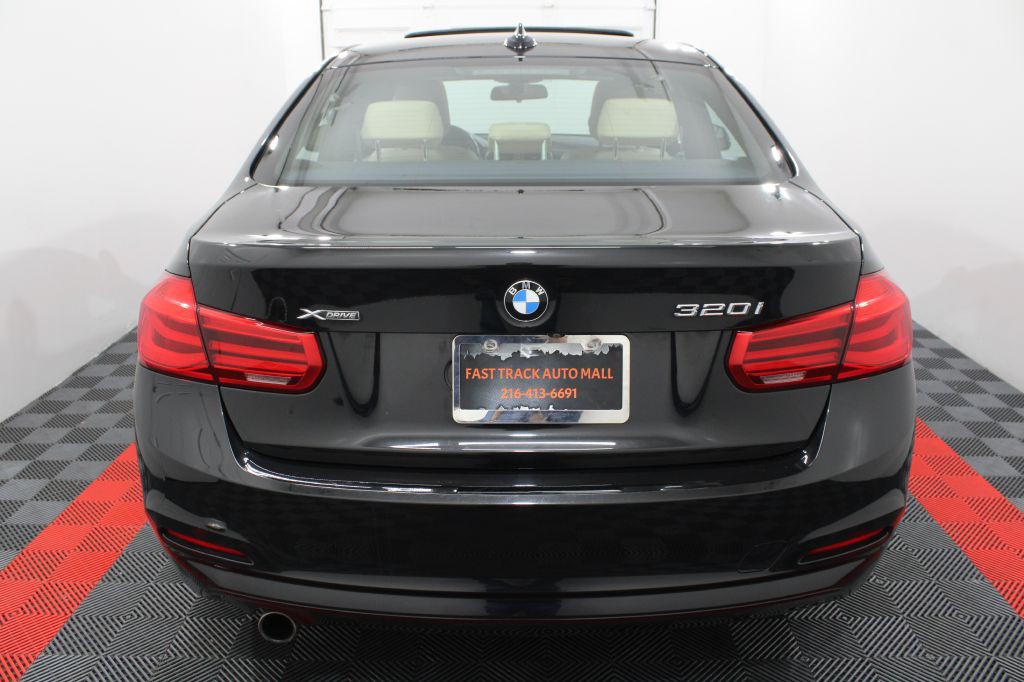 2018 BMW 3 Series Image 6
