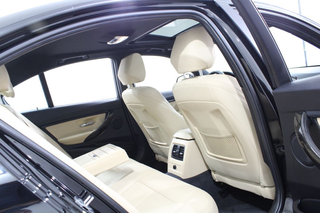 2018 BMW 3 Series Image 20