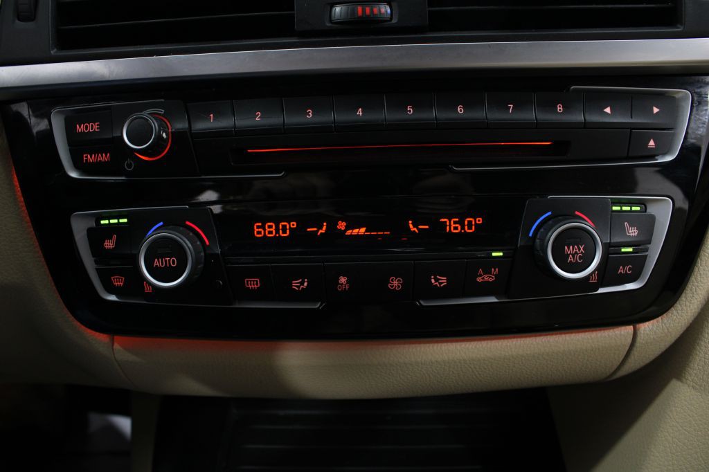 2018 BMW 3 Series Image 33