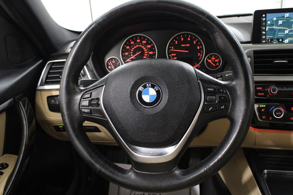 2018 BMW 3 Series Image 35