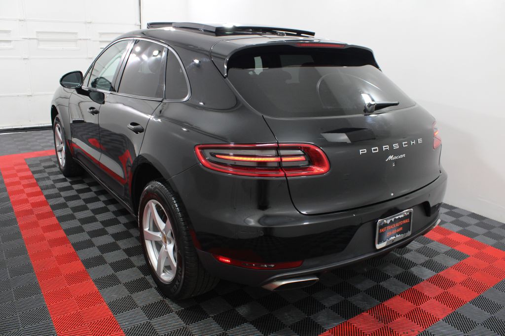 2018 Porsche Macan Image 4