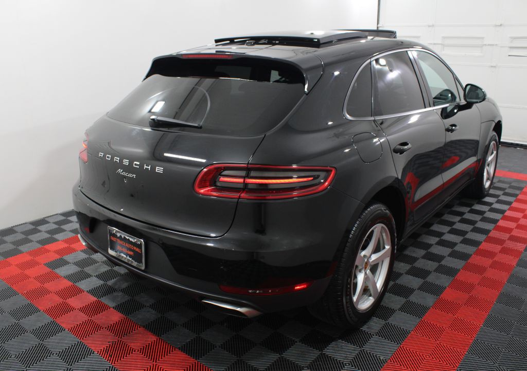 2018 Porsche Macan Image 5