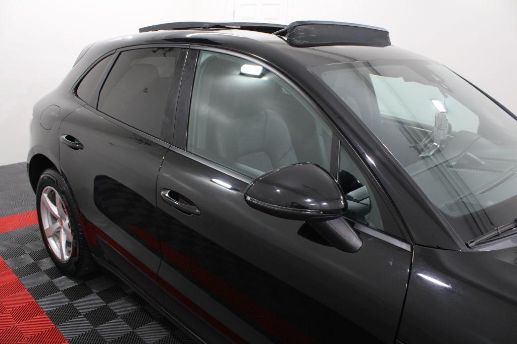 2018 Porsche Macan Image 6