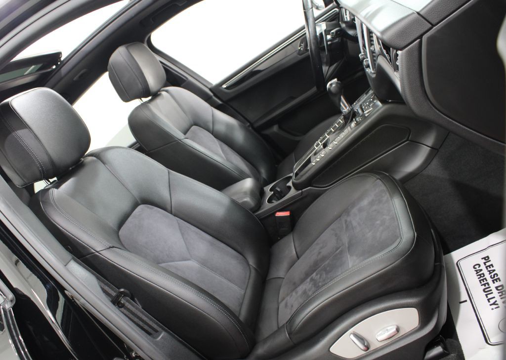 2018 Porsche Macan Image 23