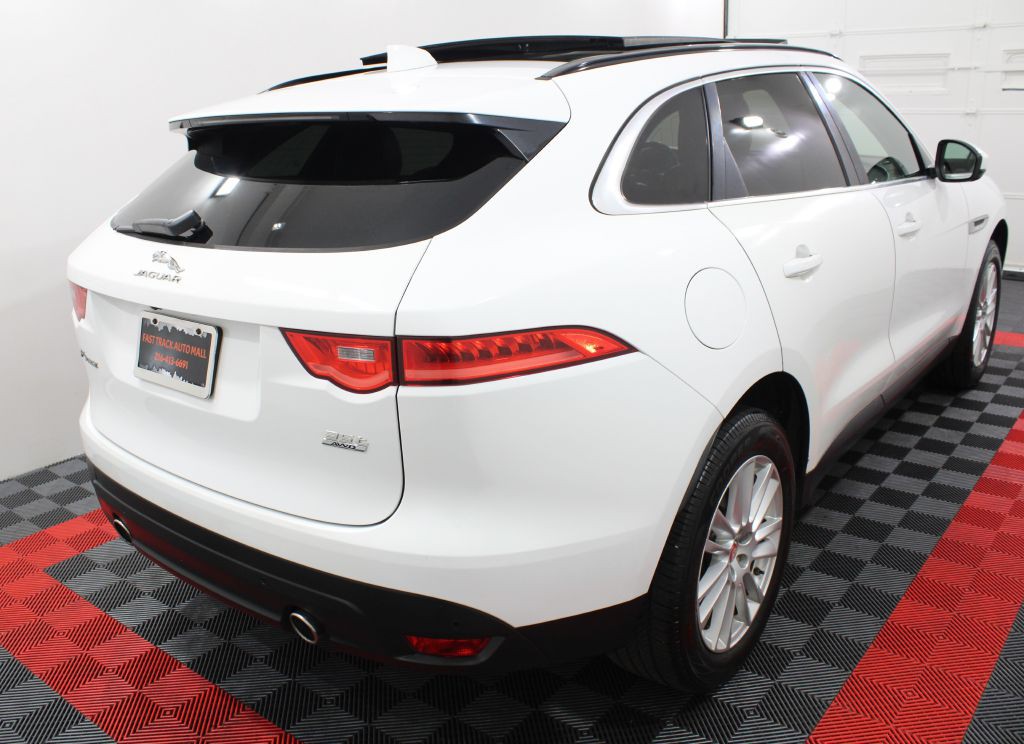 2017 Jaguar F-PACE Image 6