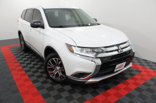Image for 2017 Mitsubishi Outlander ES ID: 7569375