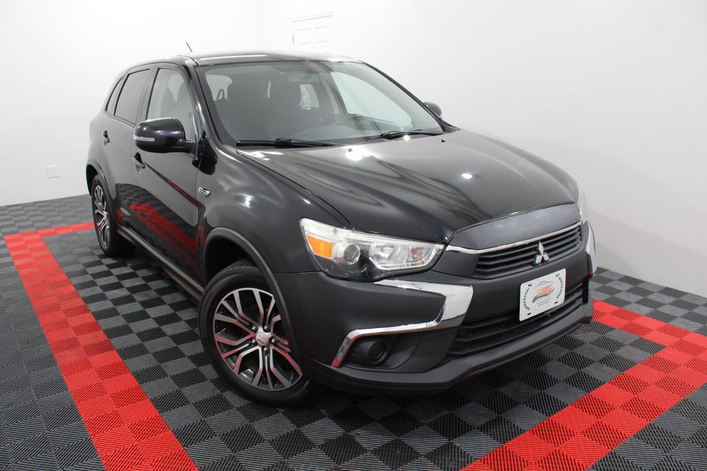 2016 Mitsubishi Outlander Image 1