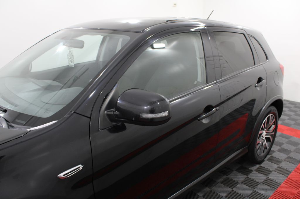2016 Mitsubishi Outlander Image 9