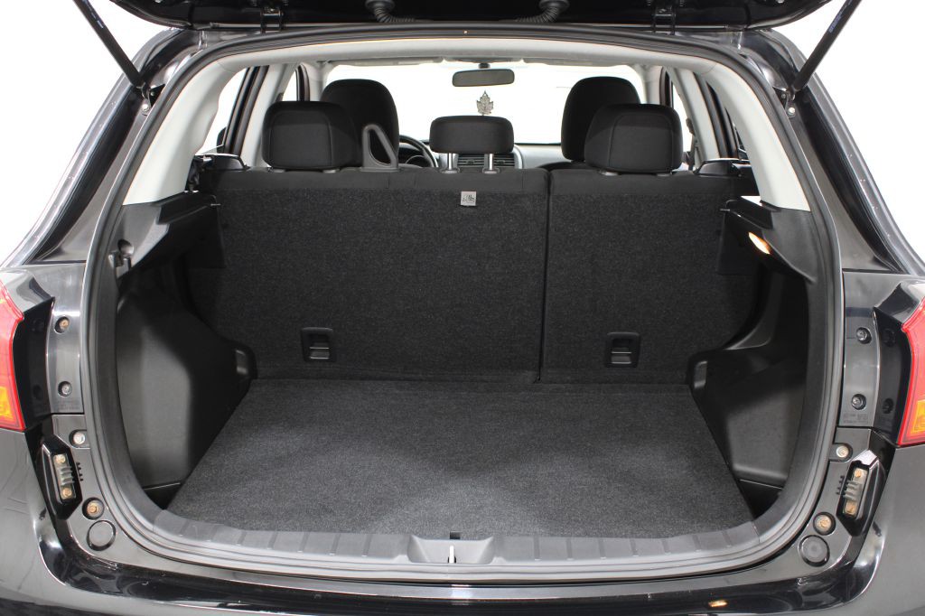 2016 Mitsubishi Outlander Image 14
