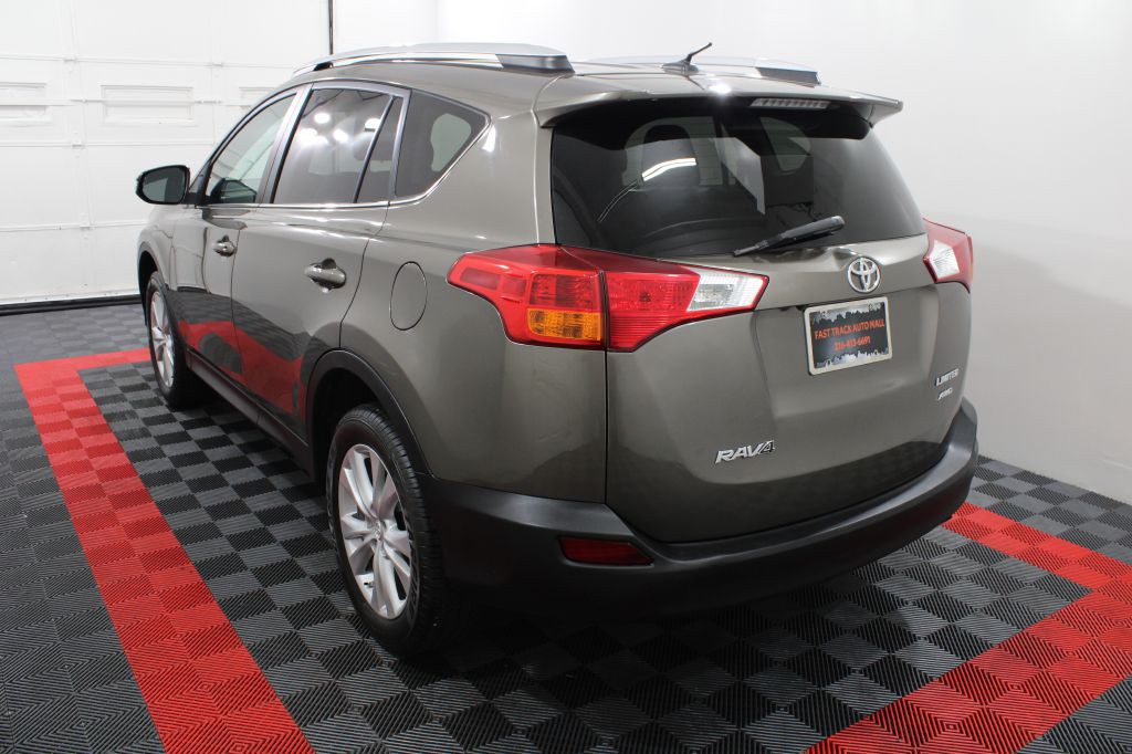 2015 Toyota Rav4 Image 5