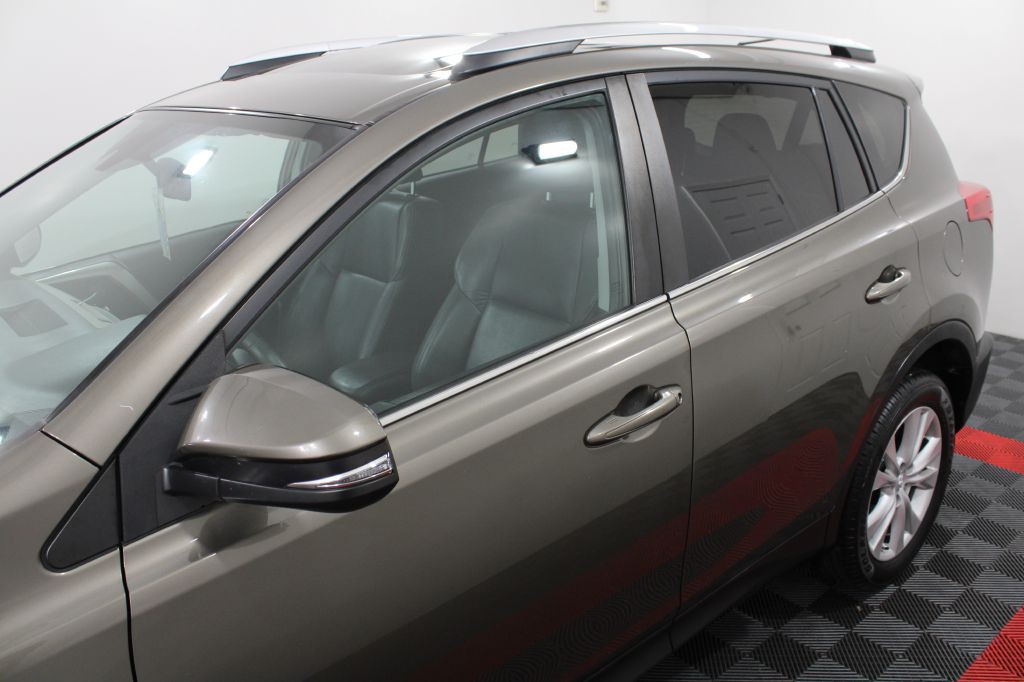 2015 Toyota Rav4 Image 9