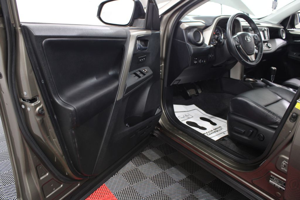 2015 Toyota Rav4 Image 17