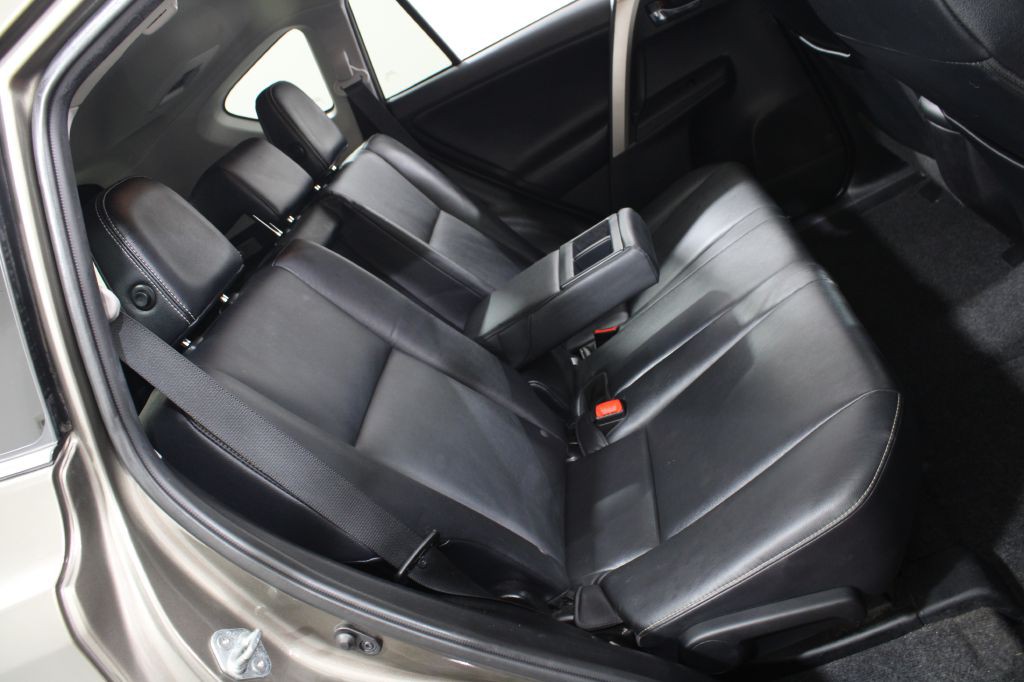2015 Toyota Rav4 Image 24