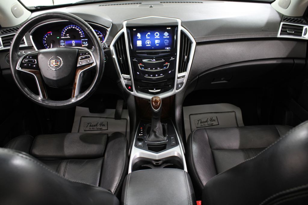 2016 Cadillac SRX Image 2