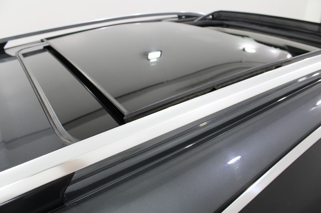 2016 Cadillac SRX Image 9
