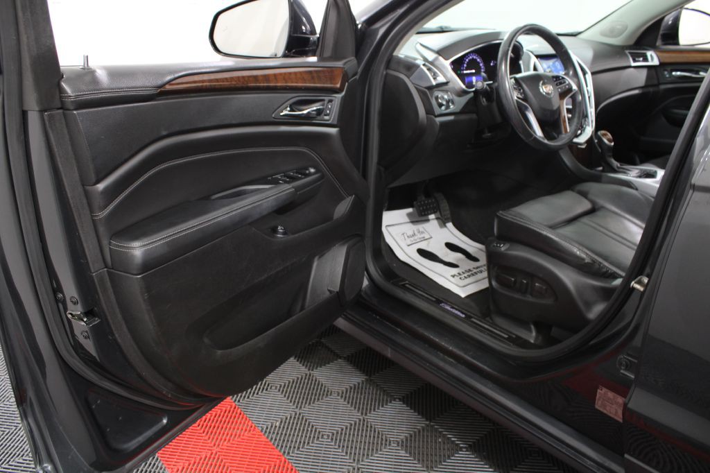 2016 Cadillac SRX Image 16