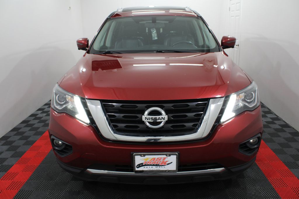 2017 Nissan Pathfinder Image 3