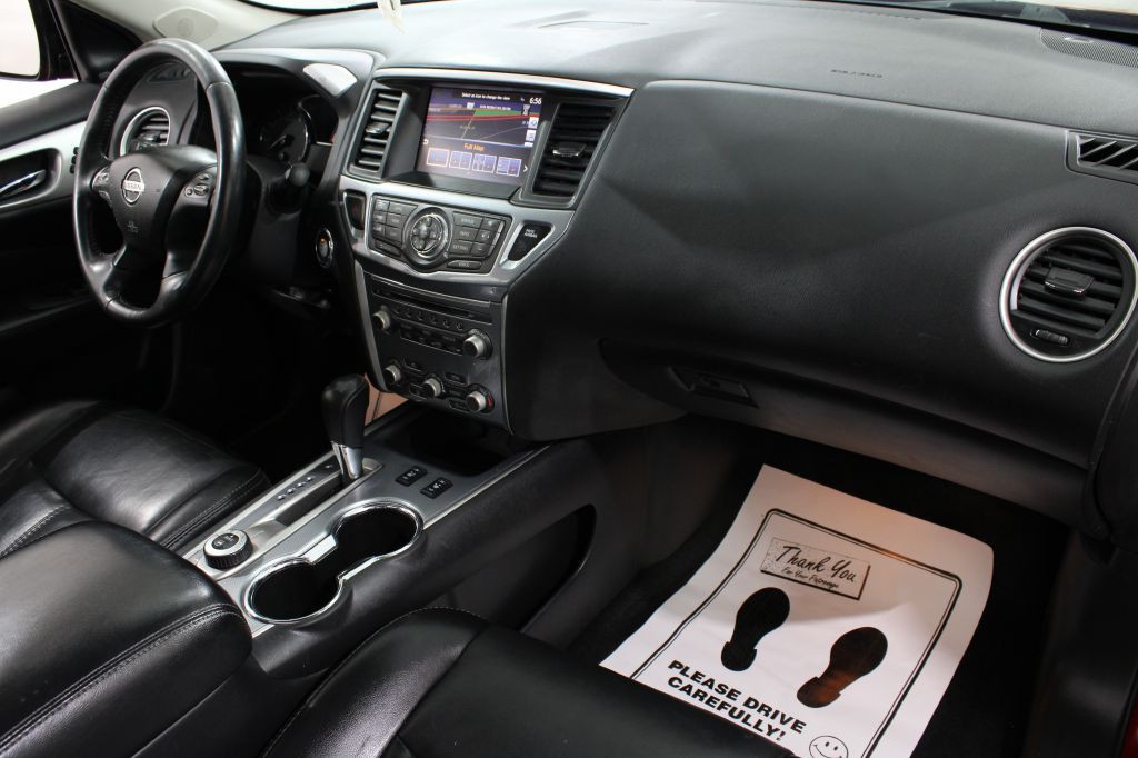 2017 Nissan Pathfinder Image 27