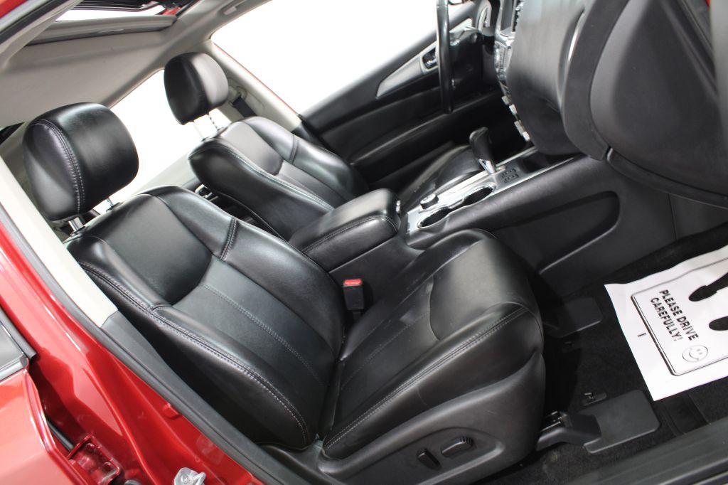 2017 Nissan Pathfinder Image 28