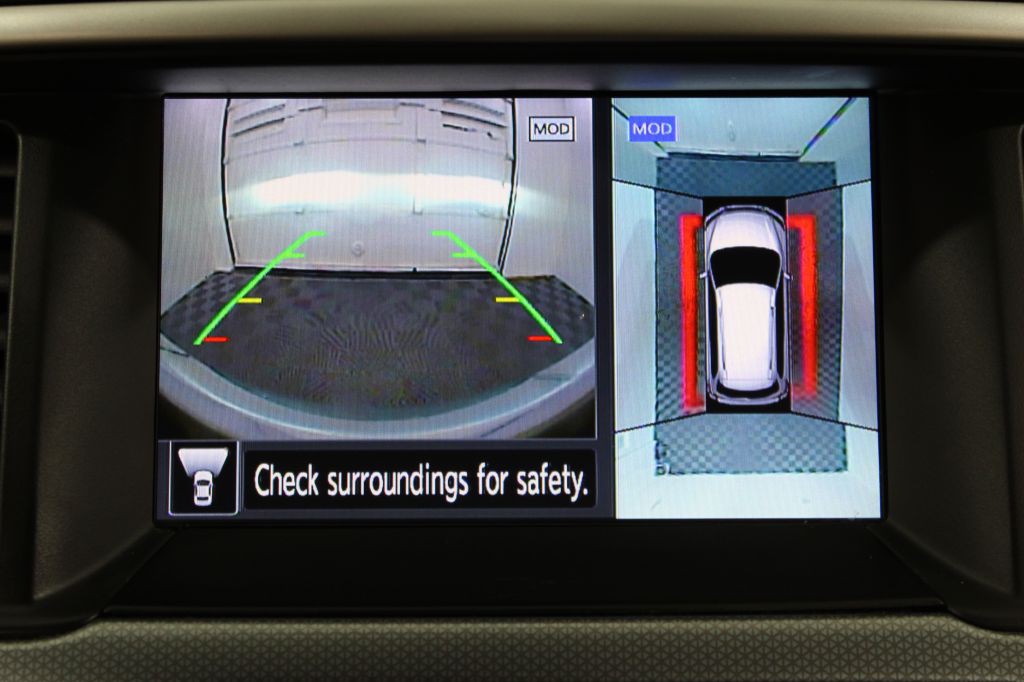 2017 Nissan Pathfinder Image 33
