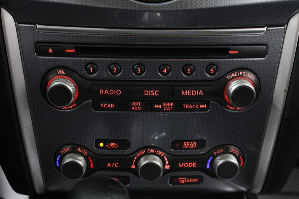 2017 Nissan Pathfinder Image 45