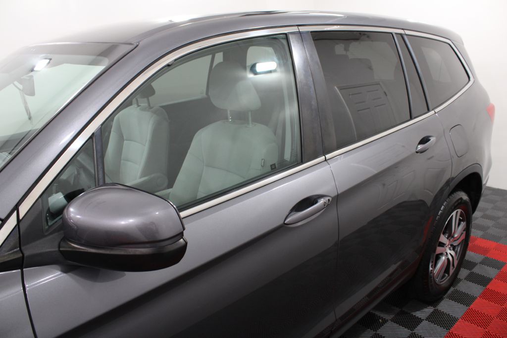 2017 Honda Pilot Image 8
