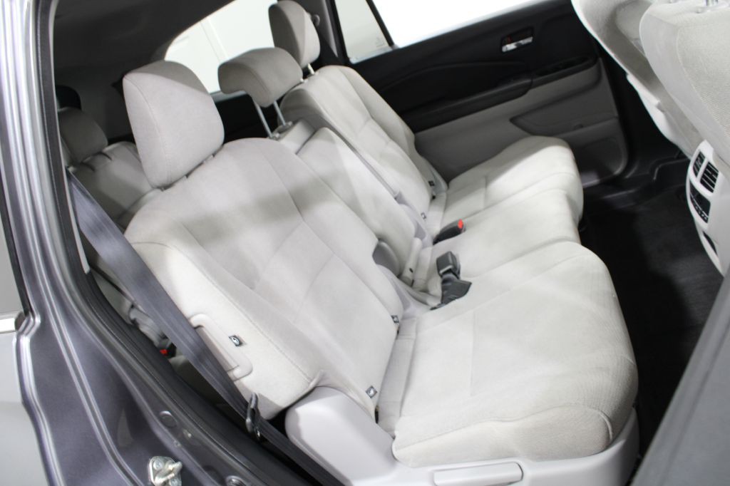 2017 Honda Pilot Image 22