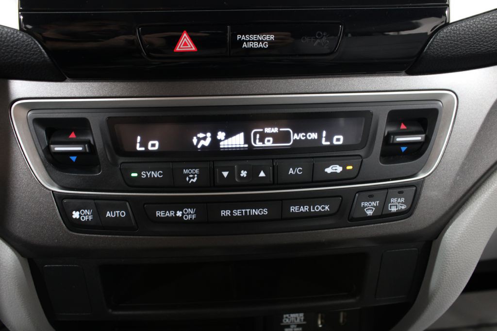 2017 Honda Pilot Image 27