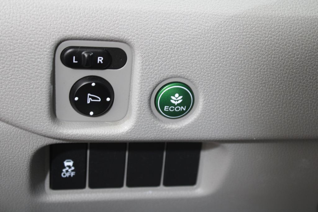 2017 Honda Pilot Image 35