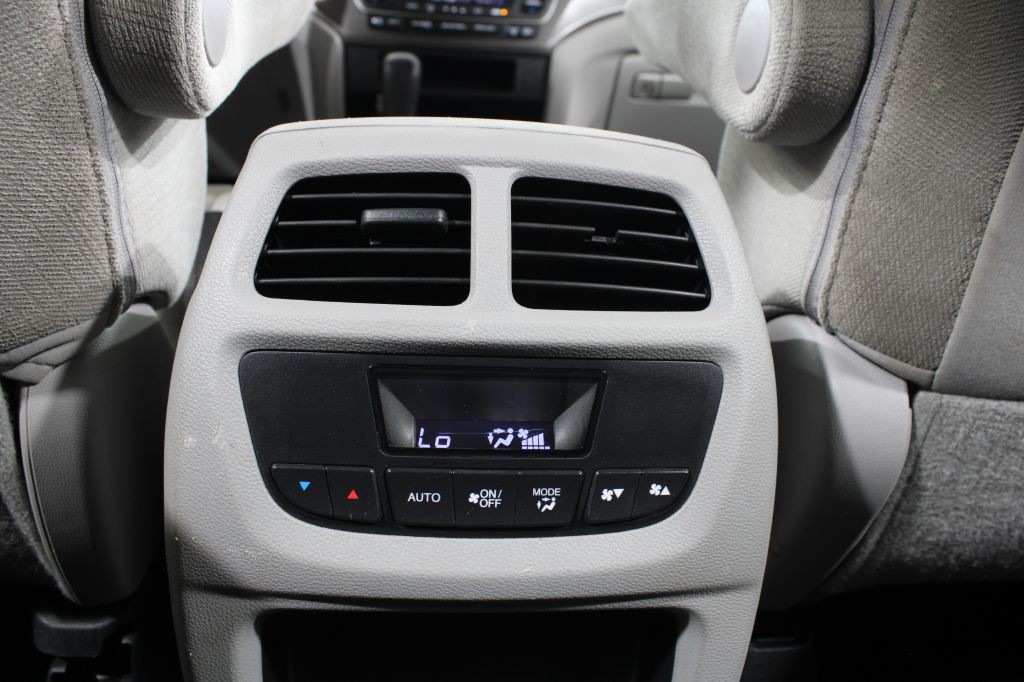 2017 Honda Pilot Image 36
