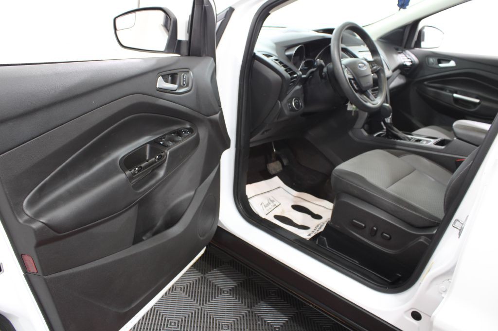 2017 Ford Escape Image 14