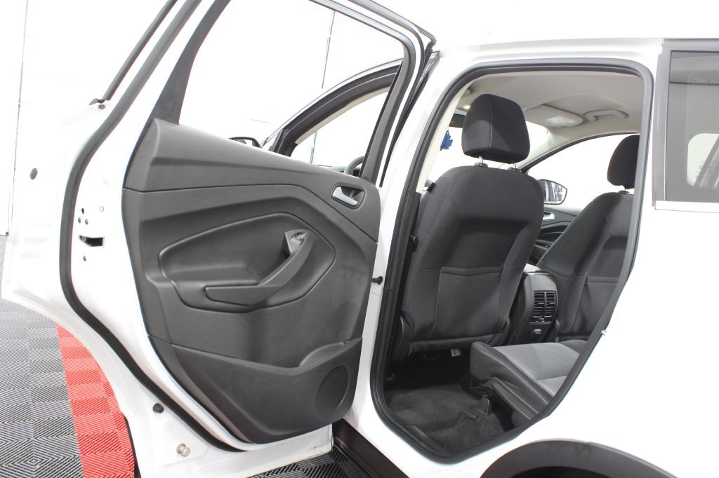 2017 Ford Escape Image 16
