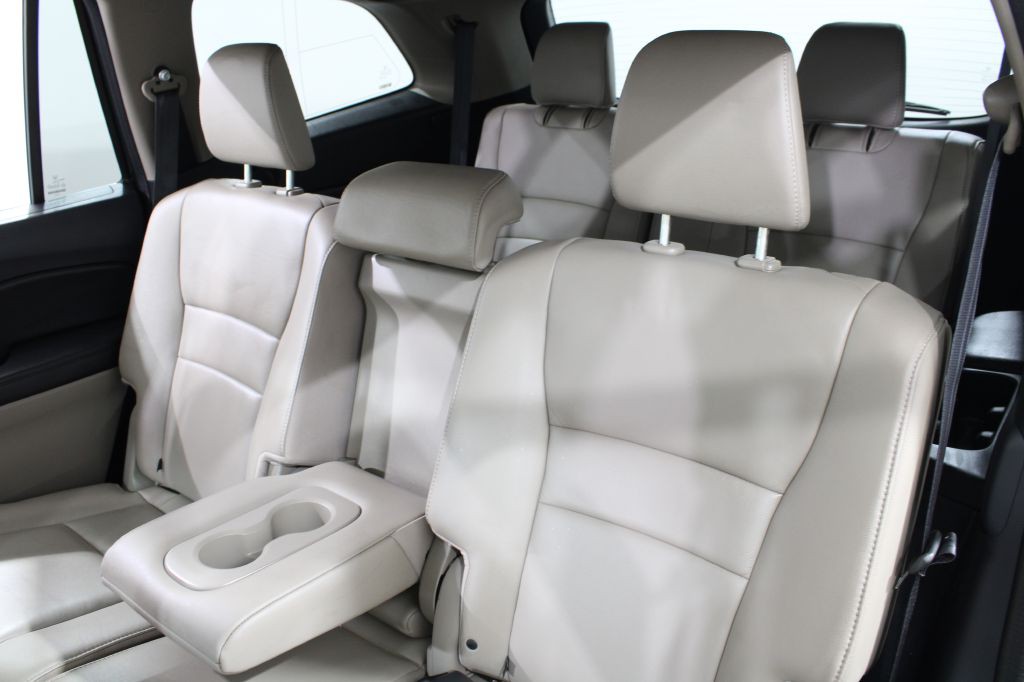 2016 Honda Pilot Image 20