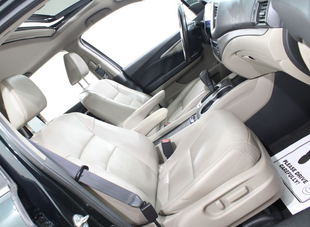 2016 Honda Pilot Image 25