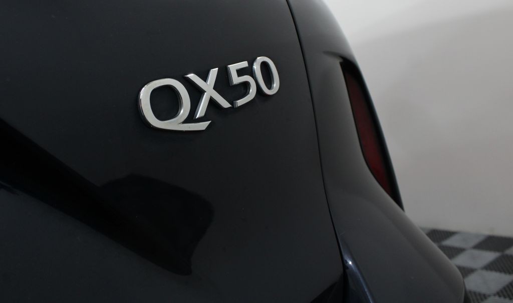 2019 INFINITI QX50 Image 11