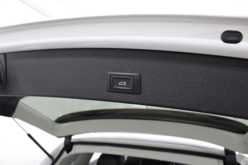 2015 Audi Q5 Image 16