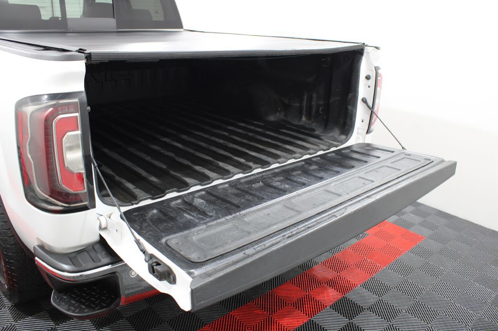2018 GMC Sierra Image 16